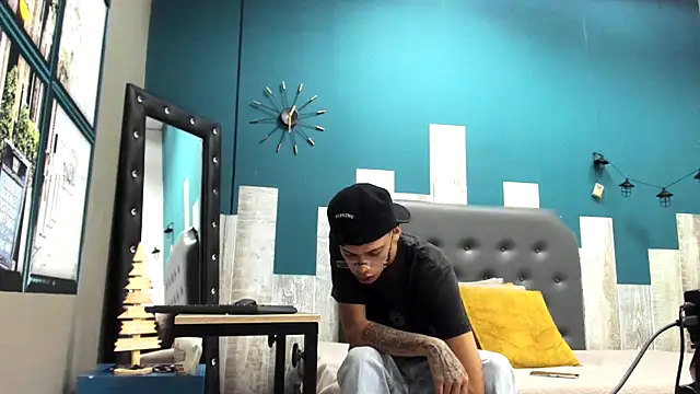 Ian1  online show from 11-27-25, 11:34