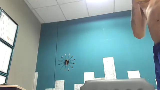 Ian1  online show from 11-30-25, 04:38