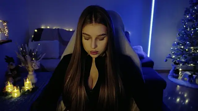 Snapshot of Emma_candyyy chatting on 11-27-25, 09:44 Emma candyyy online show from 11-27-25, 09:44