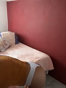 Snapshot of Bamby_milflatina chatting on 10-10-25, 06:07 Bamby milflatina online show from 10-10-25, 06:07