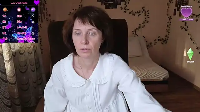 Lia Tito online show from 09-23-25, 01:58