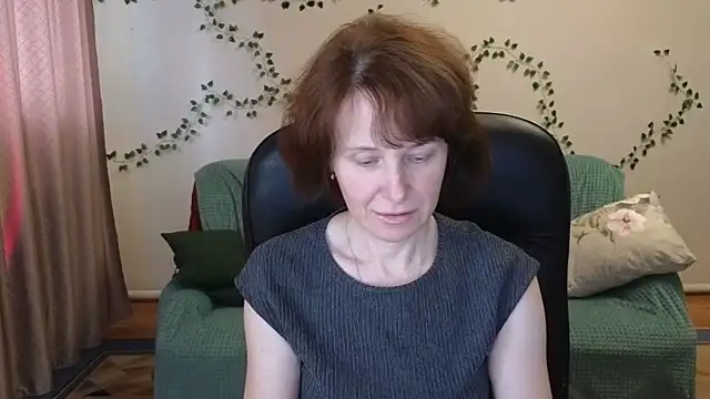 Lia Tito online show from 04-13-26, 12:54