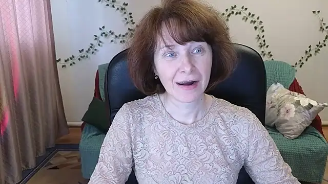 Lia Tito online show from 04-14-26, 01:06