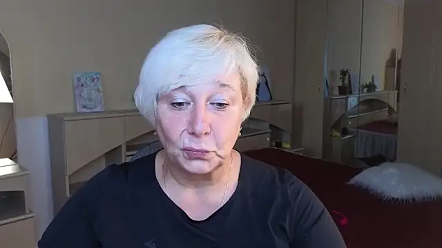 Snapshot of Milana_Milky chatting on 09-15-25, 05:18 Milana Milky online show from 09-15-25, 05:18