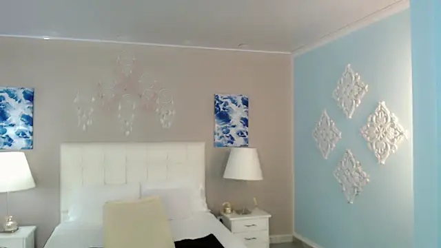 maddissonivanova online show from 10-30-25, 07:03