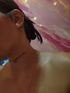 Lorena Mcfly online show from 04-21-26, 11:27