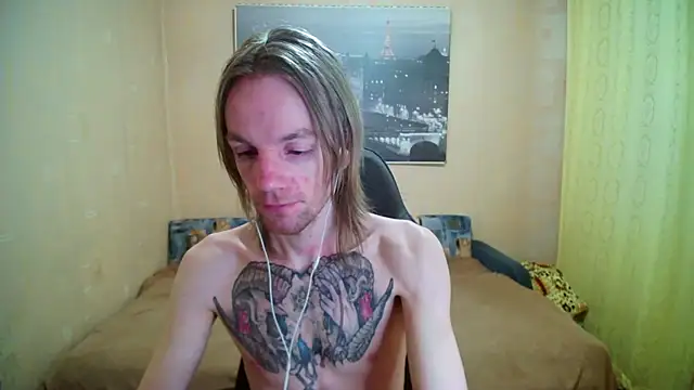 Snapshot of AdamDickens chatting on 11-07-25, 08:42 AdamDickens online show from 11-07-25, 08:42