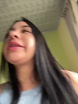 BELLAALEJA online show from 12-18-25, 04:24