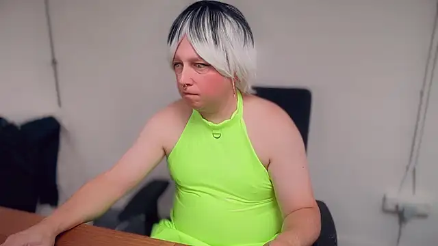 Snapshot of ElizaAndrea chatting on 09-24-25, 03:15 ElizaAndrea online show from 09-24-25, 03:15