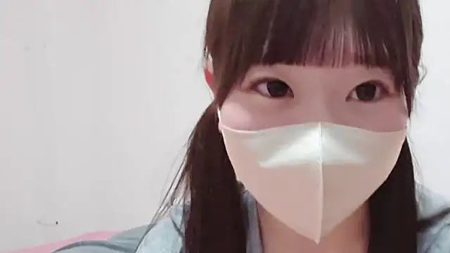Snapshot of Hina-ooo chatting on 04-12-26, 02:33 Hina-ooo online show from 04-12-26, 02:33
