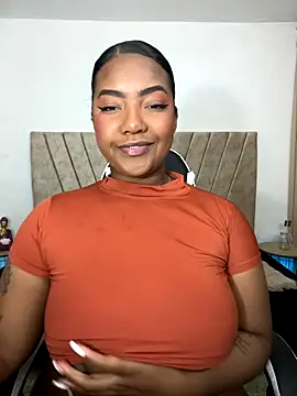 Snapshot of Naomisweett1 chatting on 09-17-25, 10:39 Naomisweett1 online show from 09-17-25, 10:39