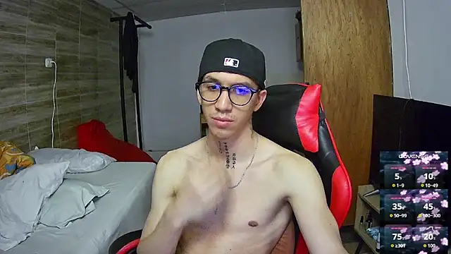 angelicious  online show from 11-21-25, 11:25