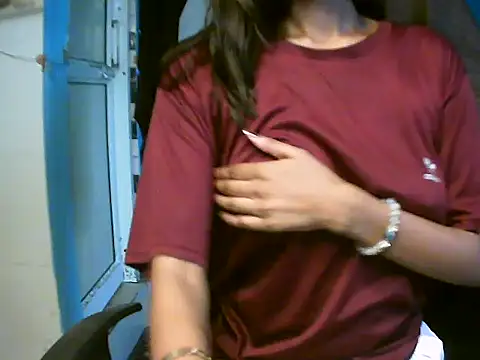 RENUKA RAJPUT online show from 06-10-26, 01:32