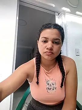 Snapshot of Eimy-04 chatting on 11-25-25, 08:53 Eimy-04 online show from 11-25-25, 08:53