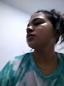 Snapshot of Eimy-04 chatting on 11-30-25, 08:07 Eimy-04 online show from 11-30-25, 08:07