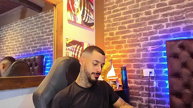 VinzenzRizzo online show from 12-04-25, 04:22