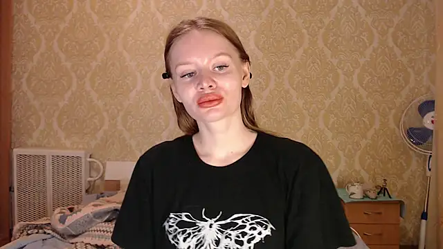 Kitkaat00 online show from 04-16-26, 01:23