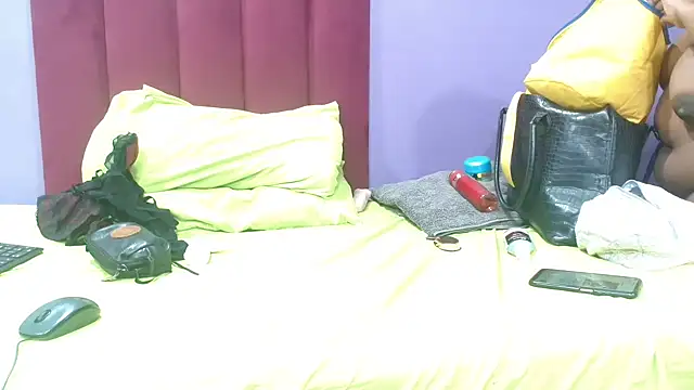 Snapshot of NaughtyChubbyZoe chatting on 11-20-25, 07:13 NaughtyChubbyZoe online show from 11-20-25, 07:13