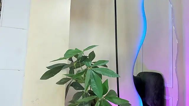 dulce fiore07 online show from 12-21-25, 12:23