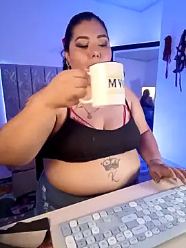 AndreaKinky online show from 11-04-25, 08:24