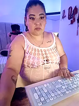 AndreaKinky online show from 11-28-25, 08:17