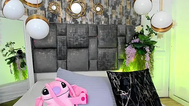 PatyLawrence online show from 02-05-26, 04:17