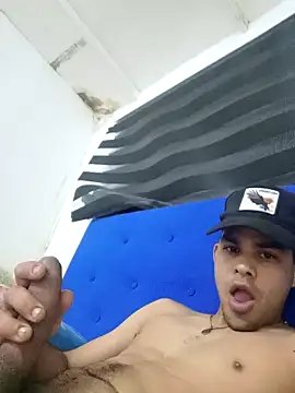 Snapshot of jhoi95 chatting on 09-20-25, 01:17 jhoi95 online show from 09-20-25, 01:17