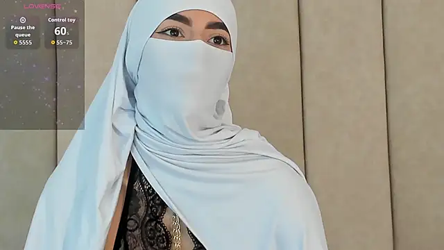  Zahiira  online show from 11-11-25, 11:54