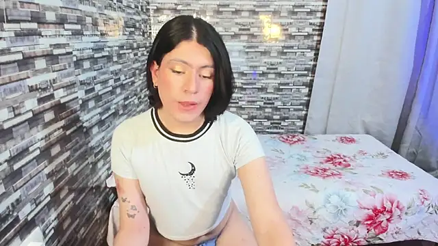 xxxEmmaxx online show from 12-16-25, 04:28