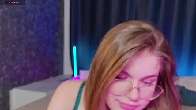 SophieMurrr online show from 05-28-26, 08:39