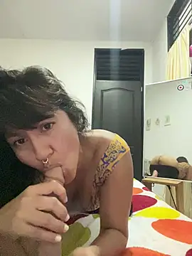 Huitaca  online show from 05-09-26, 04:39