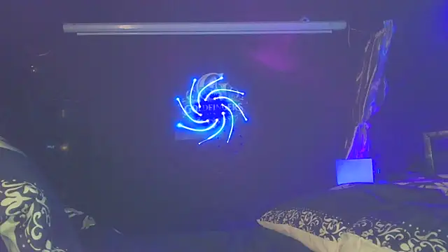 wank-over-ur-photo online show from 02-12-26, 12:05