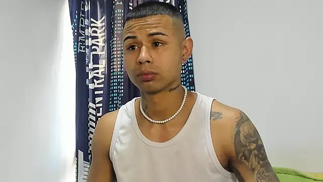  Logan Colton  online show from 10-22-25, 09:14