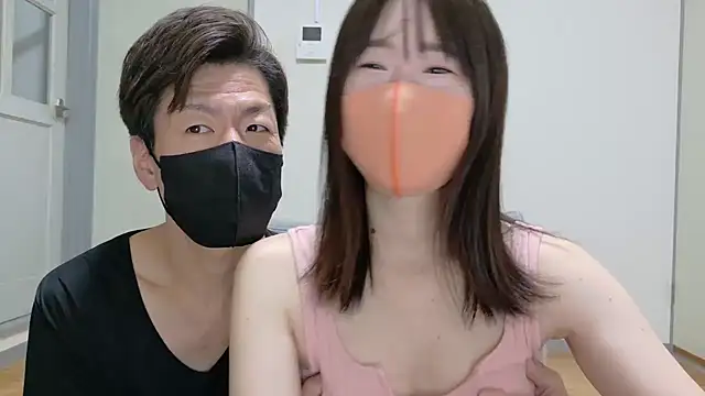 Snapshot of Miku-ooo chatting on 09-28-25, 03:12 Miku-ooo online show from 09-28-25, 03:12