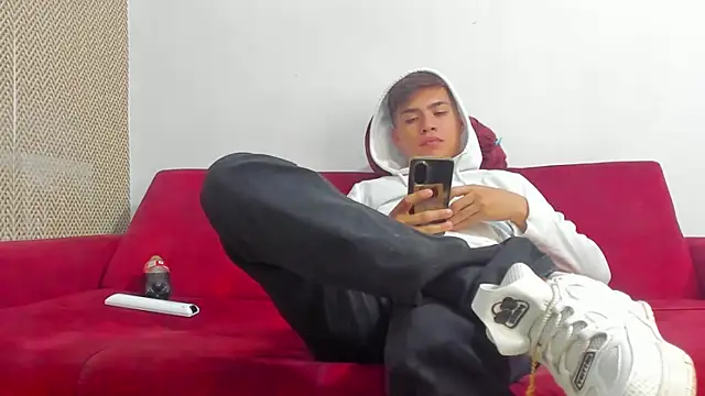 willy sexxx18 online show from 03-07-26, 07:33