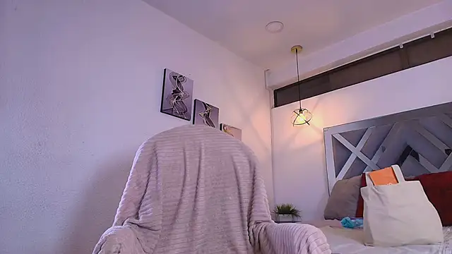 Rossi ss1 online show from 04-22-26, 02:47