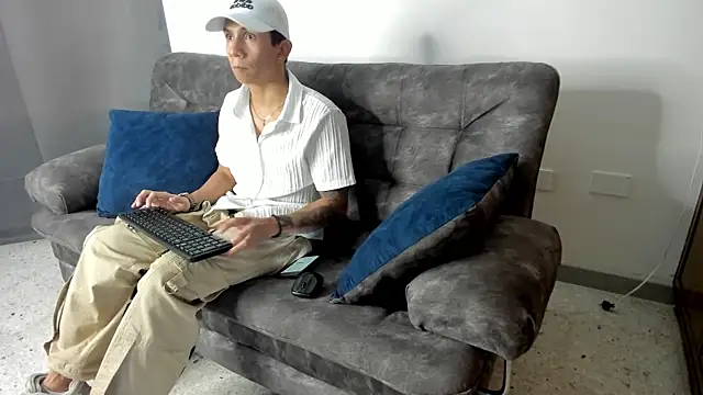 j deex online show from 12-01-25, 05:29