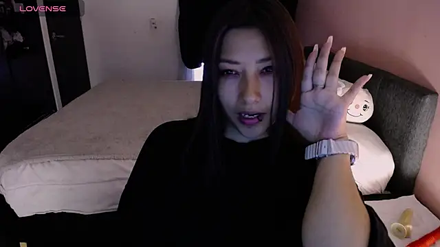 Mia 1120 online show from 05-01-26, 04:00