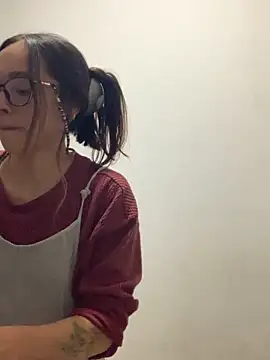 Dafne Mel online show from 09-23-25, 12:02