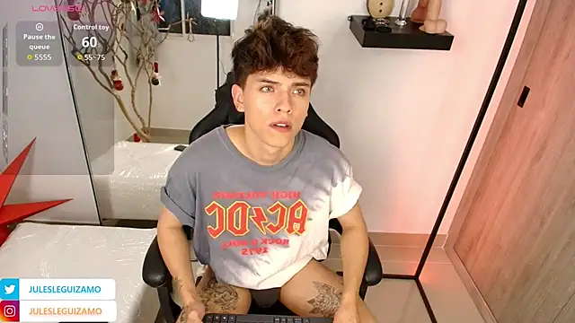 Snapshot of stev_austin_ chatting on 11-09-25, 12:20 stev austin online show from 11-09-25, 12:20