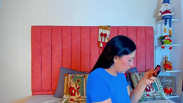 ashley Olsen online show from 11-22-25, 03:16