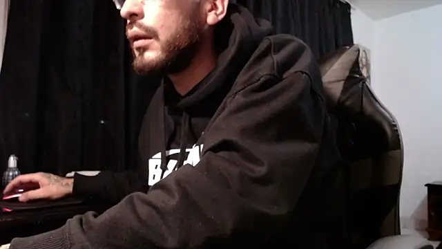 malek xarx  online show from 02-12-26, 03:12