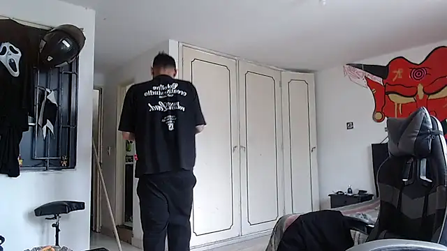 malek xarx  online show from 04-10-26, 02:44