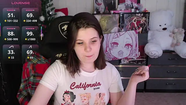 AmyVibess online show from 12-17-25, 08:04