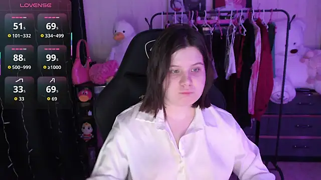 AmyVibess online show from 04-18-26, 08:09