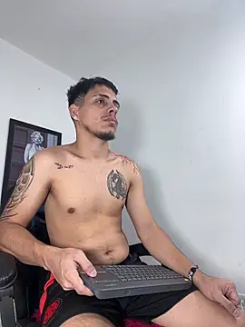 Luke Stone online show from 04-05-26, 07:22