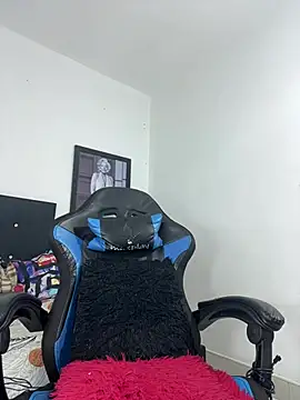 Luke Stone online show from 04-10-26, 08:13