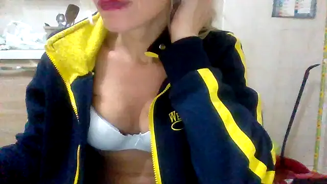 Kelly80 online show from 11-28-25, 05:59