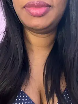 Snapshot of tamil_Aarathi chatting on 07-20-26, 04:53 tamil Aarathi online show from 07-20-26, 04:53