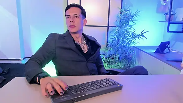 Dustin Sonne online show from 06-07-26, 03:32